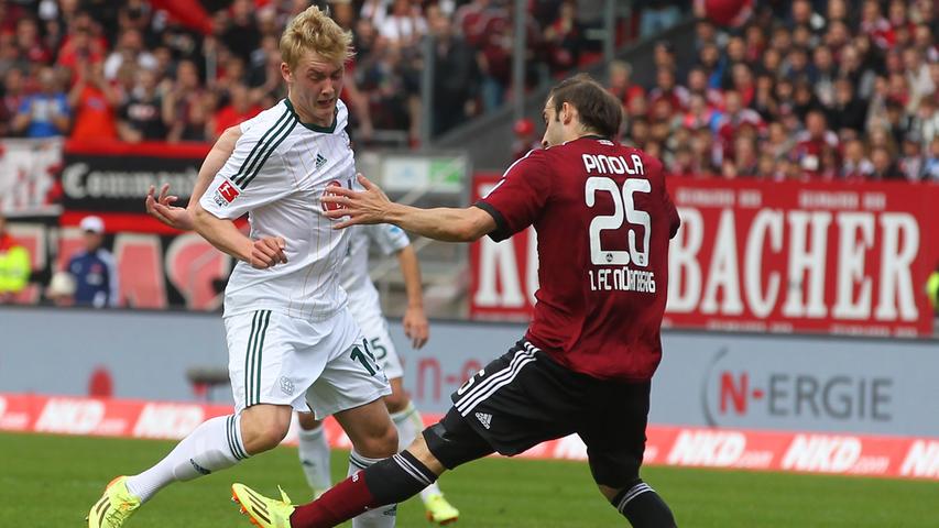 Die Führung ist durchaus verdient. Leverkusen hat auch in der Folge die besseren Chancen. Der erst 17-jährige Julian Brandt ist immer wieder Ausgangspunkt für die Angriffe der Gäste.