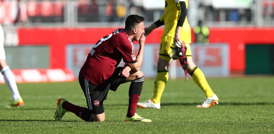 Die Negativserie des 1. FC Nürnberg setzt sich fort. Das 1:4 gegen Leverkusen war bereits die vierte Niederlage in Serie. Der Club steckt nach wie vor tief im Abstiegsschlamassel.
