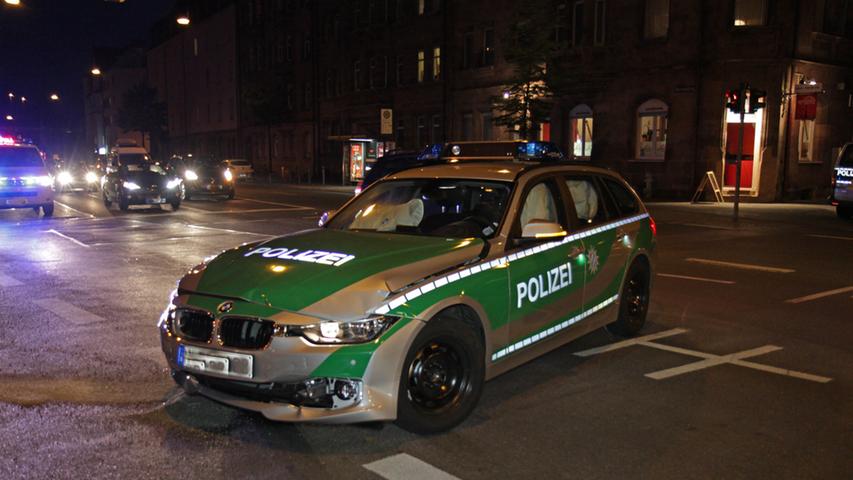 Blaulicht missachtet: Ein Polizist bei Unfall in Nürnberg verletzt