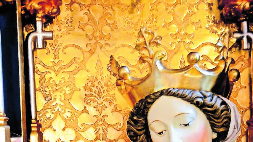 Schwabacher Blattgold ziert neugotischen Altar in der Slowakei