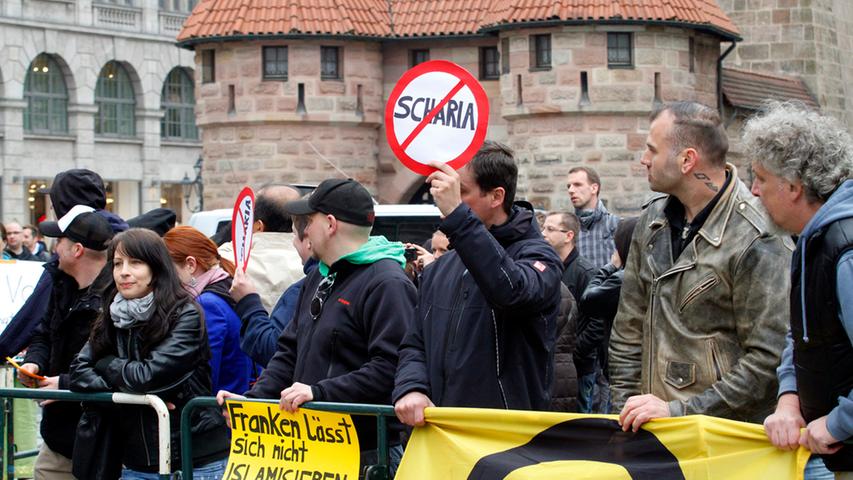 Salafisten am Jakobsplatz: Protest gegen Hassprediger
