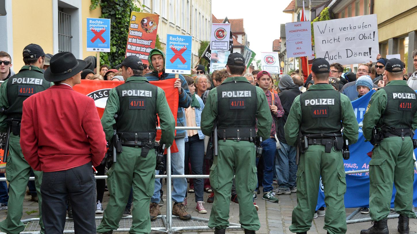 Wahlveranstaltung der AfD in Erlangen erntet Protest