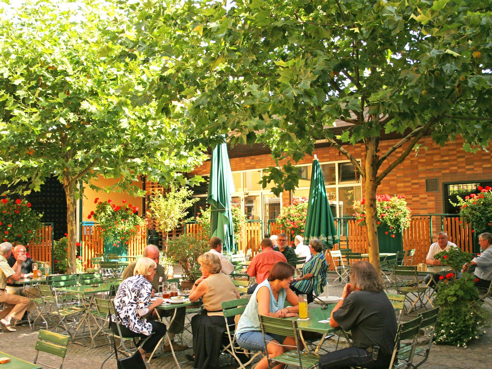 Brauerei Keesmann Biergarten Im Brauereihof Bamberg Bier By