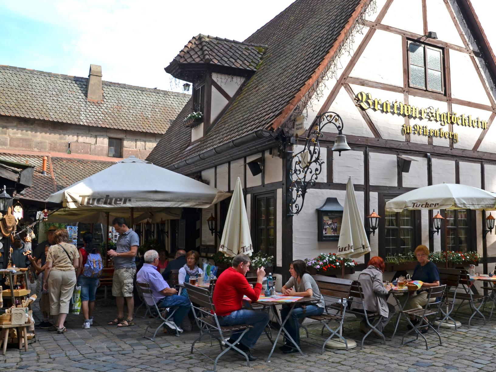 Behringer S Bratwurstglocklein Historische Bratwurstkuche Im