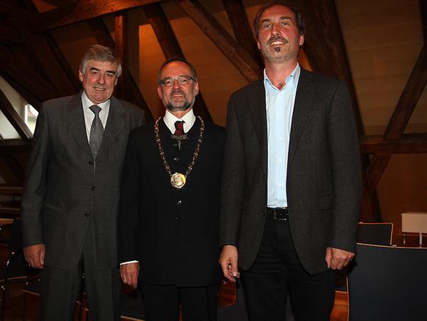 Bürgermeister Werner Baum (SPD) stehen wie bisher Richard Zäh (CSU, links) als Zweiter und Klaus Fackler (FW, rechts) als Dritter Bürgermeister zur Seite.