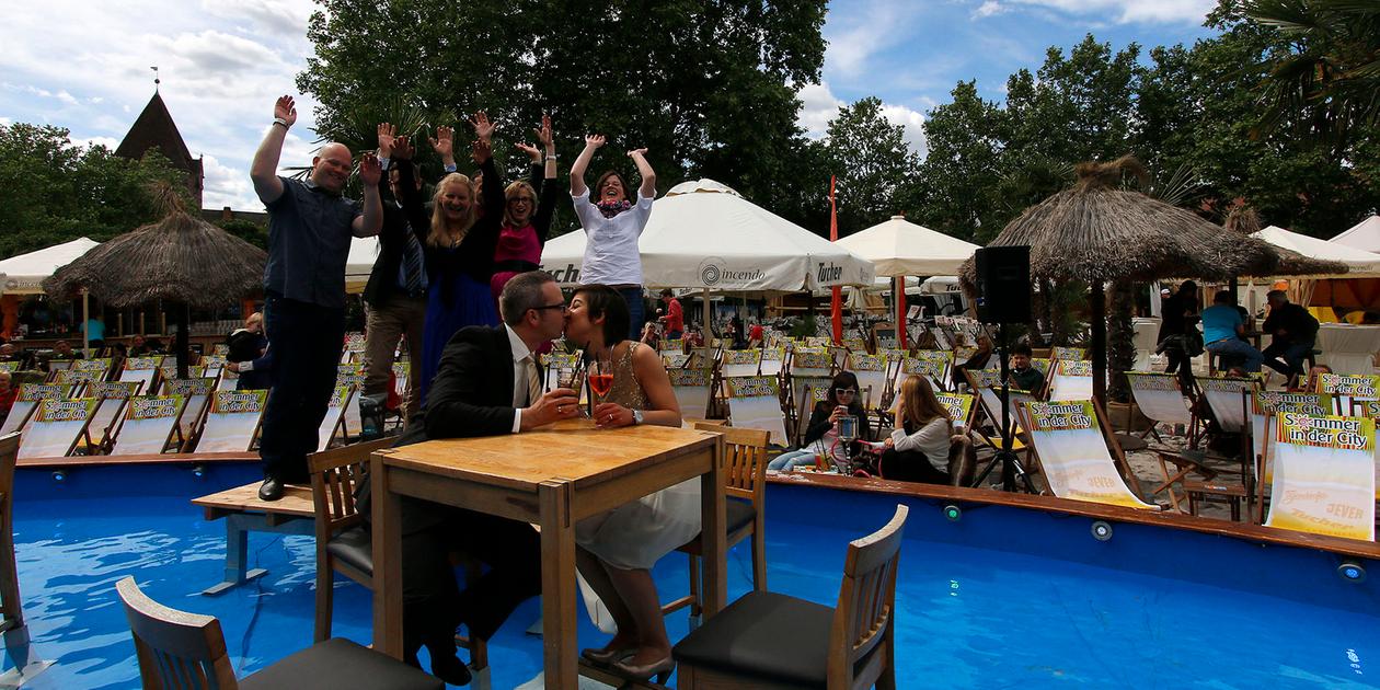Ein Hauch von Karibik am Stadtstrand auf der Insel Schütt | Nordbayern