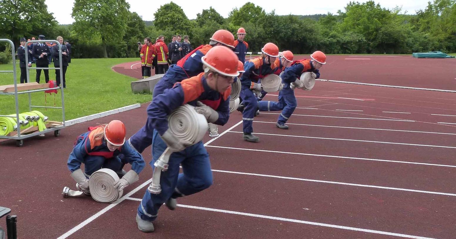 Jugendfeuerwehrler kämpften für Leistungsspange Jugendfeuerwehrler kämpften für Leistungsspange