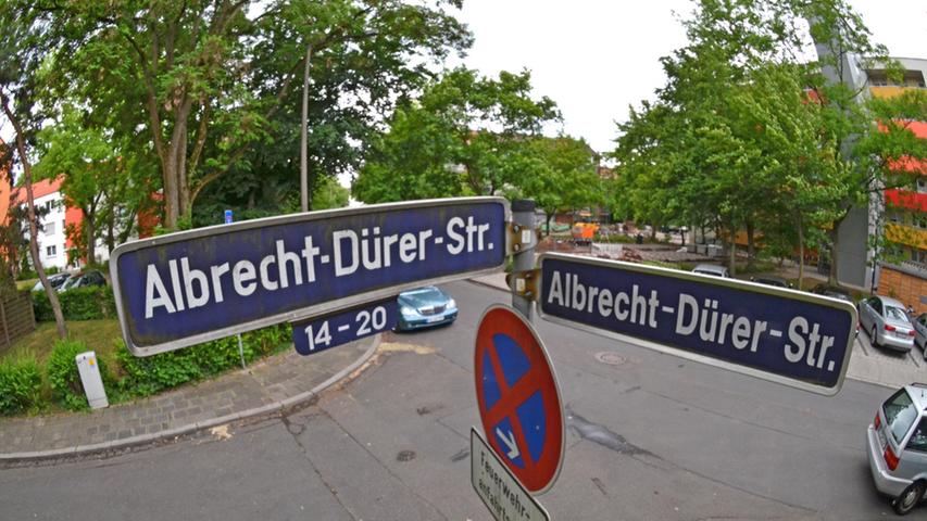 Auch in Fürth wird dem Maler ein Denkmal gesetzt. Auf der Schwand wurde eine Straße nach ihm benannt.