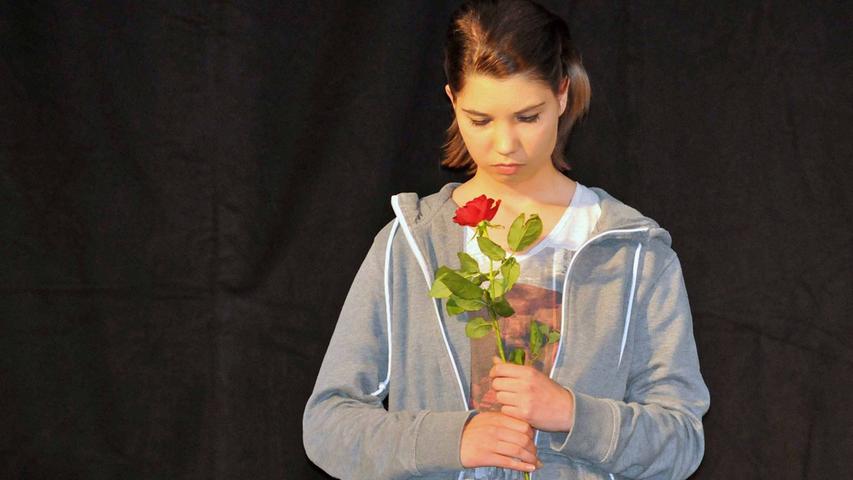 „Tote Mädchen lügen nicht“ – Realschüler spielen Theater zum Thema Mobbing 