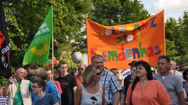 Rund 2000 Demonstranten kam am Samstag in Scheinfeld zusammen, um gegen den NPD-Bayerntag zu protestieren.
