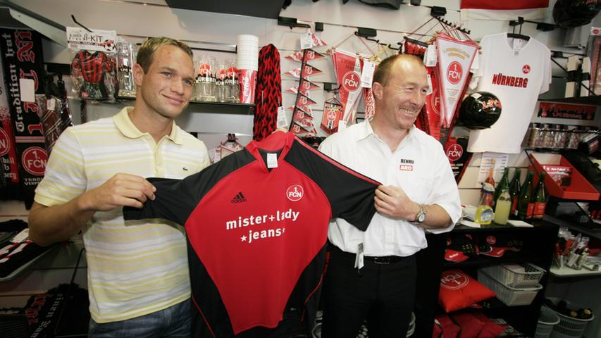 Nach wochenlangem Transferpoker war es soweit: Im Mai 2005 präsentierte der damalige Coach Wolfgang Wolf mit Jan Polak seinen erklärten Wunschspieler für den 1. FC Nürnberg. 1,2 Millionen Euro ließ sich der Club die Dienste des jungen Tschechen kosten.