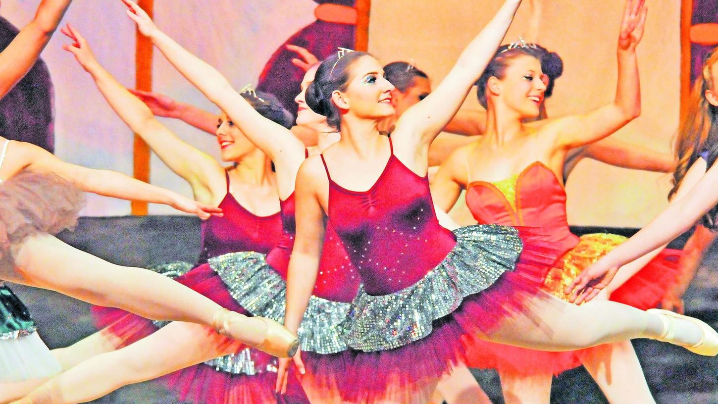„Dornröschen“ zum Jubiläum der Tanzschule „Kunststück“
