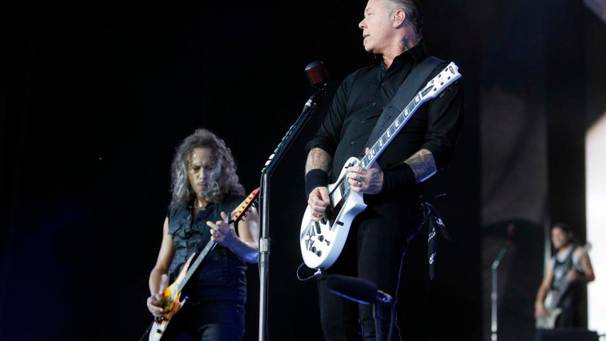 Und vorne weg die Gitarren von Hetfield und Hammett - mehr brauchte es am Freitagabend nicht, um dem Festival die passende Richtung für die nächsten drei Tage vorzugeben.