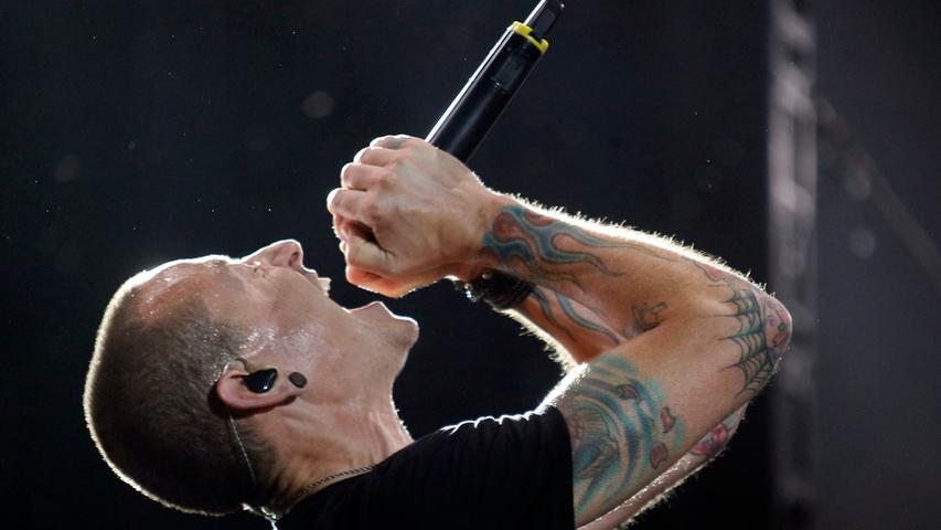 Tausende Fans betrauerten seinen Tod: Chester Bennington nahm sich 2017 das Leben. Der Sänger der Band Linkin Park begeistere mit seiner unverkennbaren Stimme. Die kann noch immer im Konzertfilm 