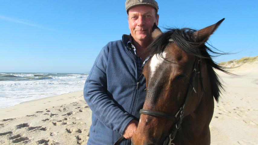 International wird es dieses Jahr ebenfalls bei "Bauer sucht Frau": Peter (54) lebt seit acht Jahren in Portugal und bewirtschaftet dort auf 3,5 Hektar Eukalyptus- und Pinienbäume. Das könnte eine großartige Mischung aus Bauer-Kuppelshow, "Mein Leben als Auswanderer" und "X-Diaries - love, sun & fun" werden.