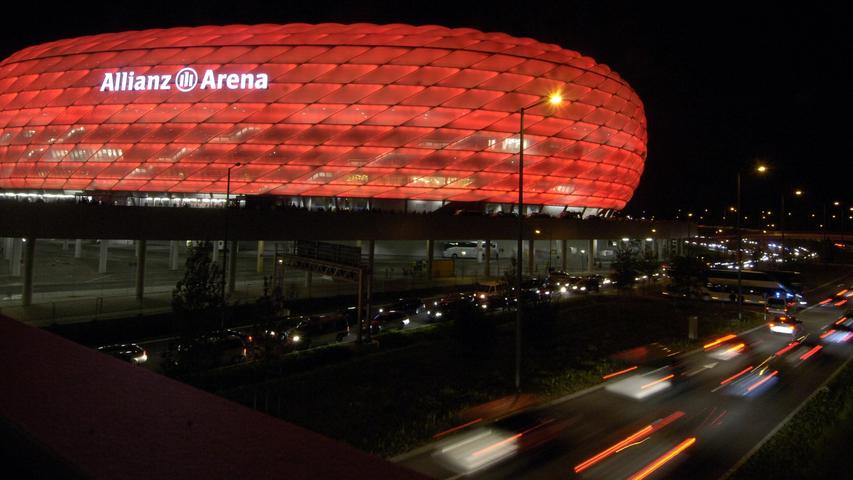 Zwar passen in den Ronhof nicht ganz so viele Zuschauer wie in die Allianz-Arena des Goliath FC Bayern, doch...