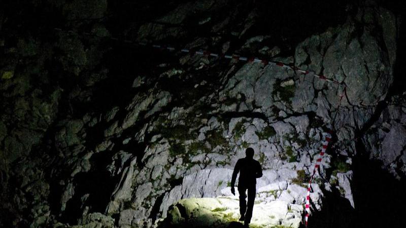 Monatelang lebte ein 65-Jähriger freiwillig in einer Höhle bei Pentling.
