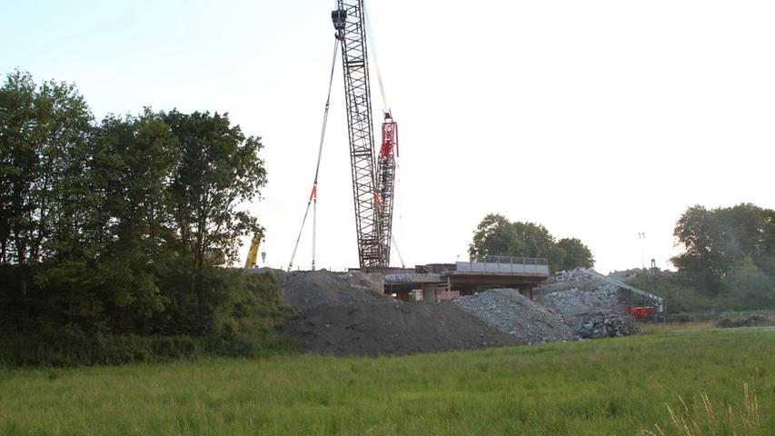 Bahnbrücke bei Lehrberg muss einem Neubau weichen