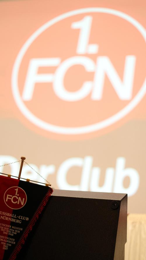 Der Debattier-Club: Mitgliederversammlung beim FCN