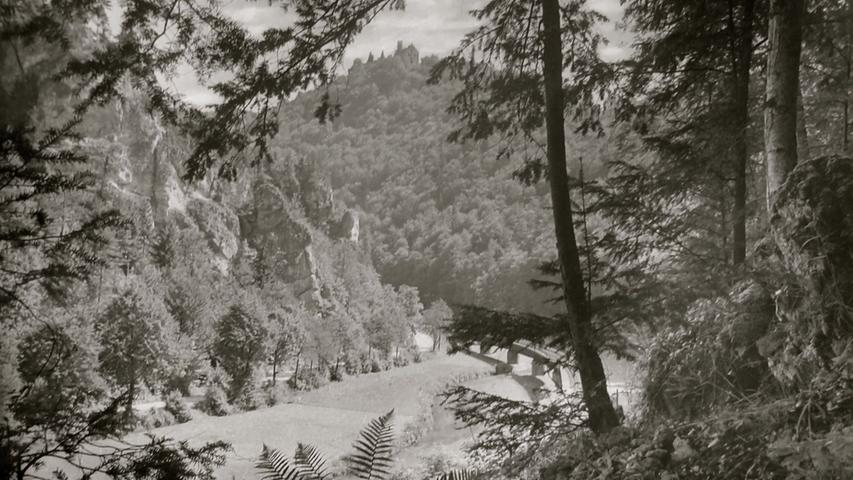 Historisches Foto, aufgenommen von Wilhelm Heinz ca. 1930 in der Fränkischen  Schweiz, digitalisiert von Max Legien  Eisenbahnbrücke