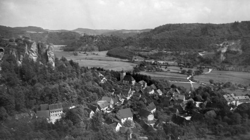 Historisches Foto, aufgenommen von Wilhelm Heinz ca. 1930 in der Fränkischen  Schweiz, digitalisiert von Max Legien hier: Streitberger Tal