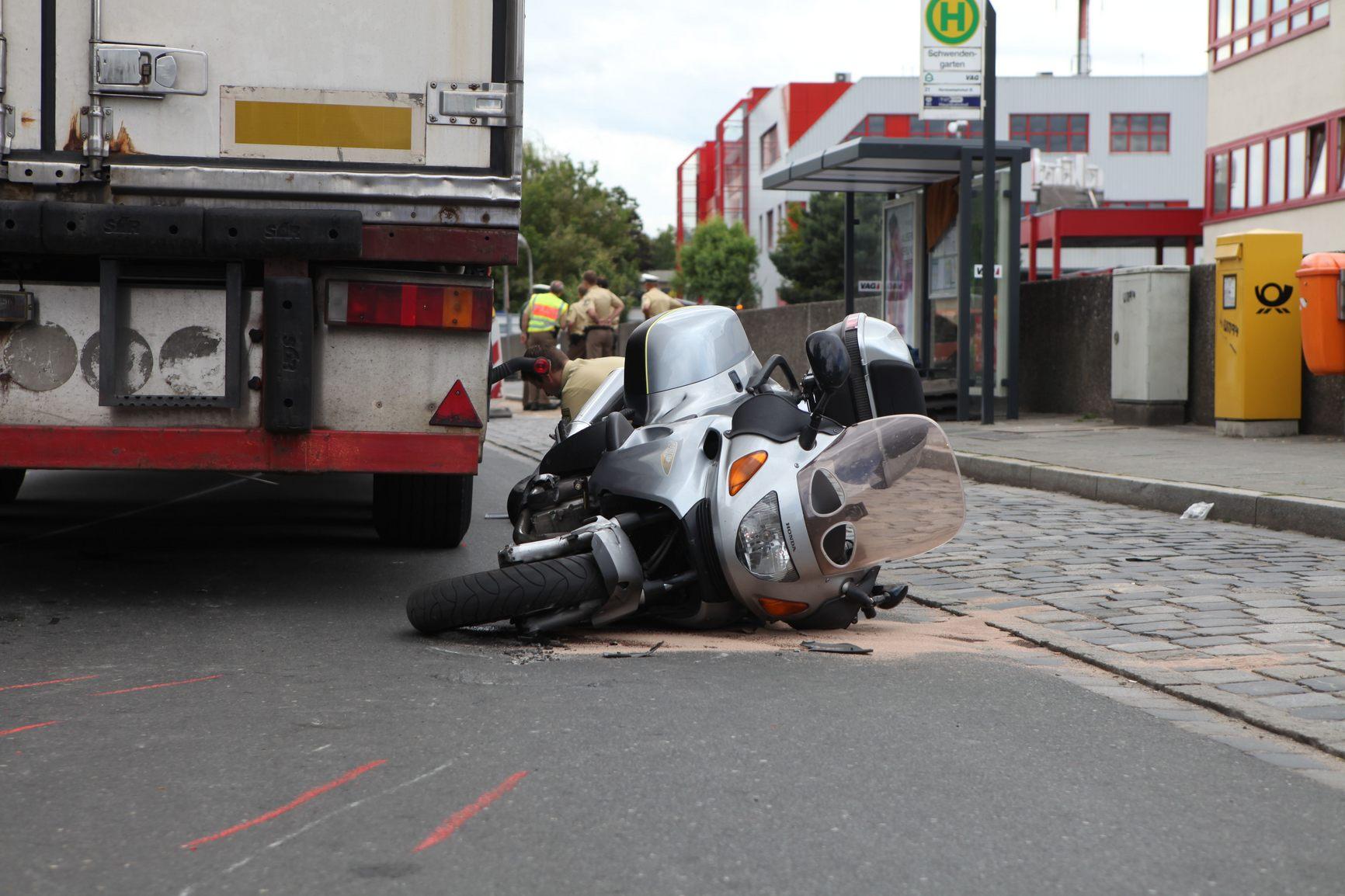 Nürnberg: Motorradfahrer Stirbt Bei Unfall Mit Lkw | Nordbayern