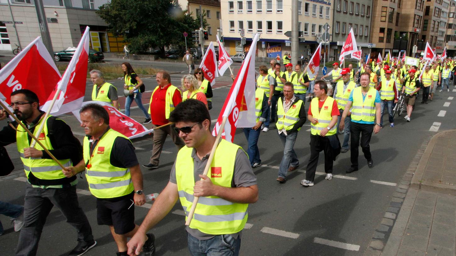 VAG-Mitarbeiter beim Streiken in Nürnberg vor zwei Wochen. Am Freitag wurden in der Noris die Tarifverhandlungen für den kommunalen Nahverkehr fortgesetzt.