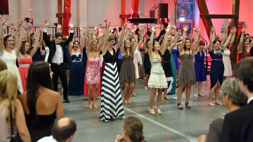 Absolventen des Ostendorfer Gymnasiums feiern