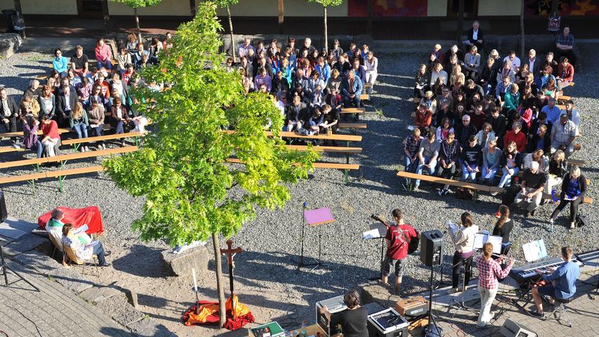 School's out: Abitur-Entlassfeier des Gymnasiums Höchstadt