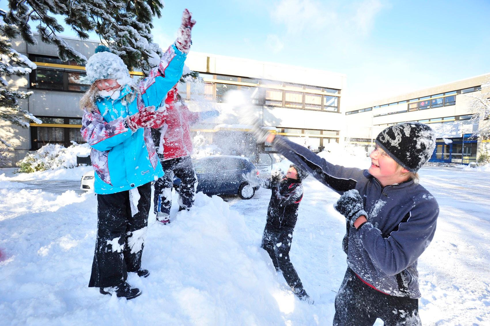 Wer Haftet Bei Der Schneeballschlacht? | Nordbayern