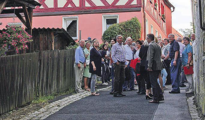 Die Dauerbaustelle Badhaus nimmt allmählich Form an, wie die Bürger beim Rundgang feststellten.