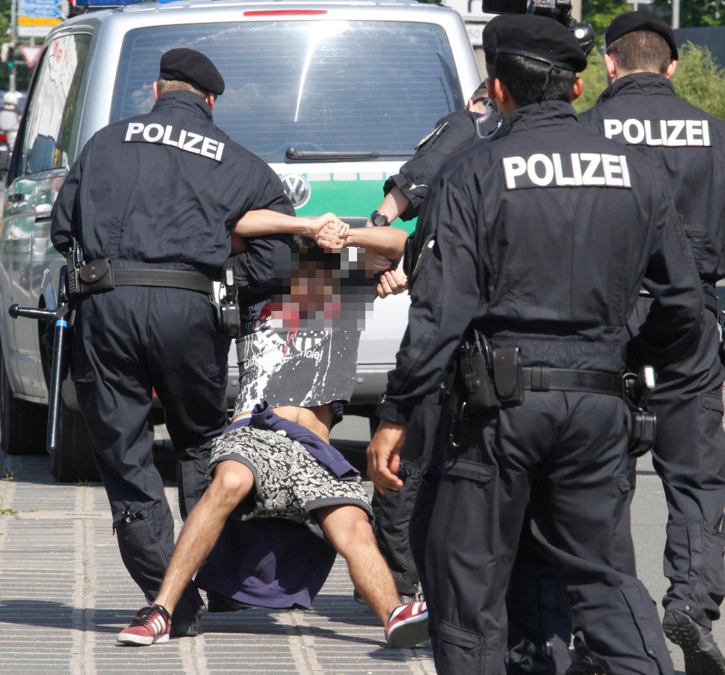 Nach Demonstration: Flüchtlinge beim BAMF wurden abgeführt