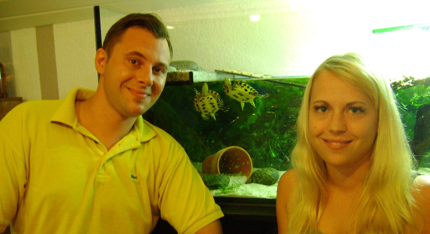 Stefanie und Sebastian Mend halten selbst Schildkröten.