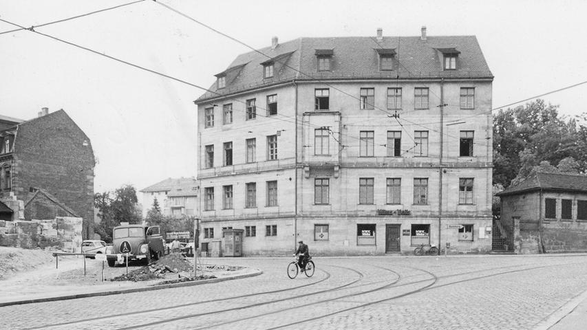 So kennen die Nürnberger das alte Gartenhaus am Neutorgraben 7. Es mußte der Straße weichen.