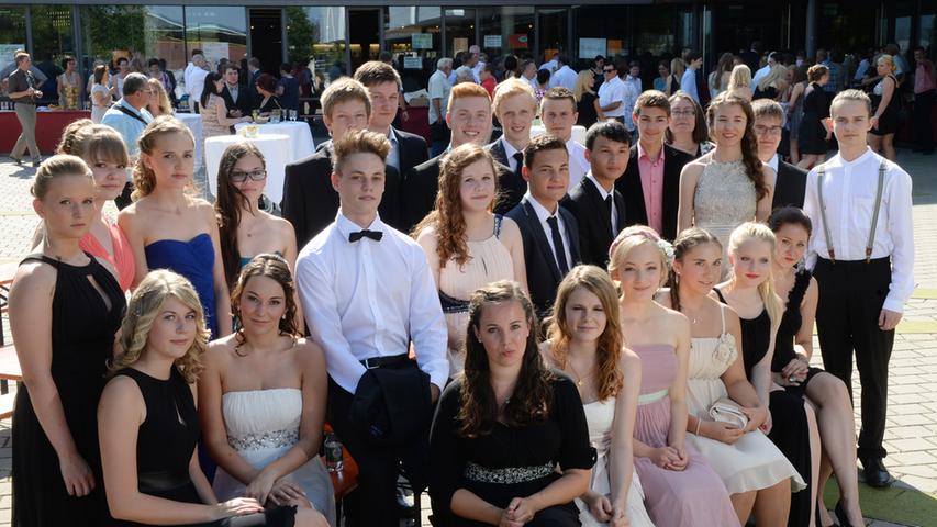 Höchstadter Realschüler mit Festakt verabschiedet
