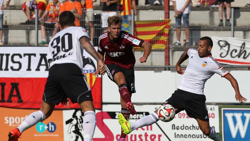 Am Ende gewinnt der 1. FC Nürnberg verdient mit 3:1 gegen den FC Valencia.