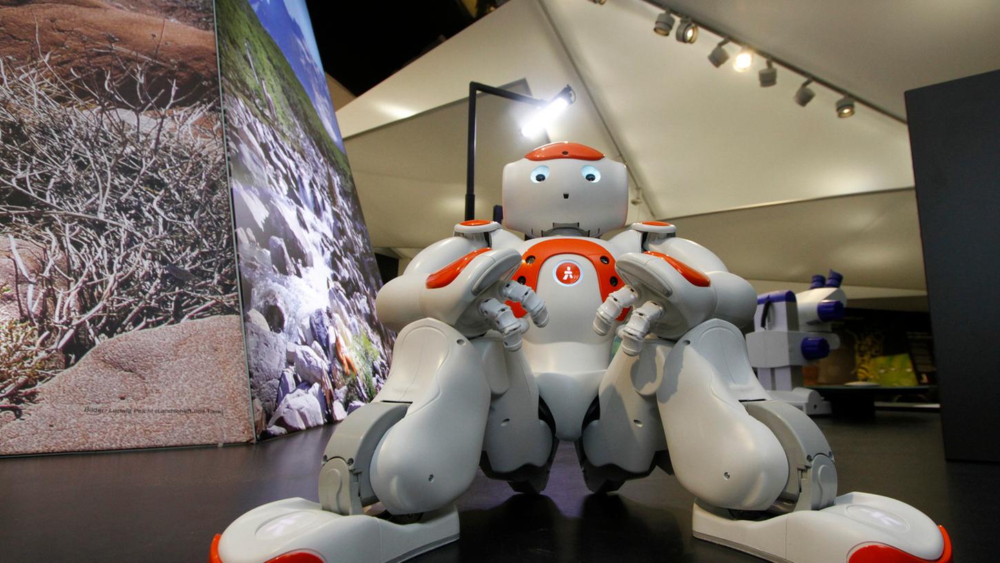 2014 wurde das Bionicum eröffnet - ein Roboter spielt dabei eine gewichtige Rolle.