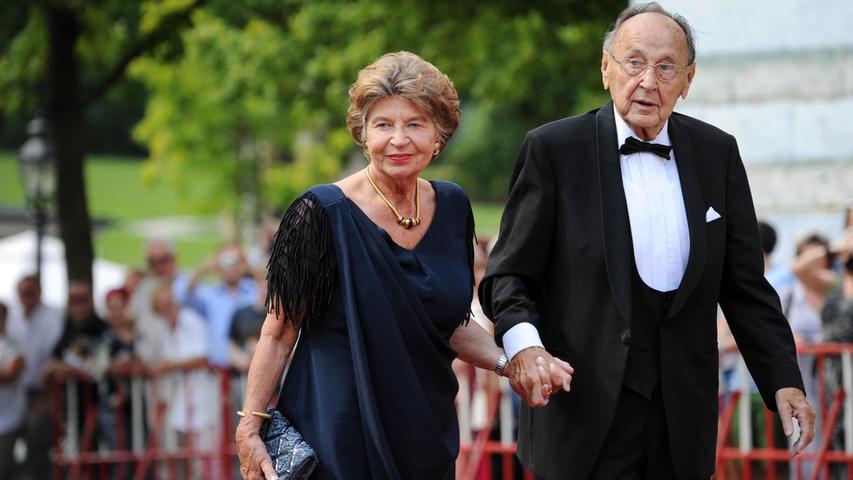 ...dem ehemalige Bundesaußenminister Hans-Dietrich Genscher und Ehefrau Barbara...