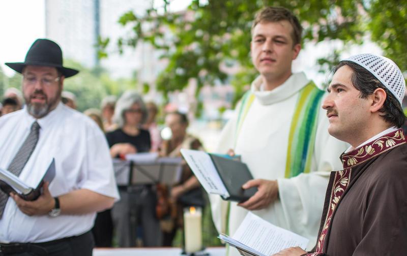 Engagement für Respekt und Frieden Engagement für Respekt und Frieden