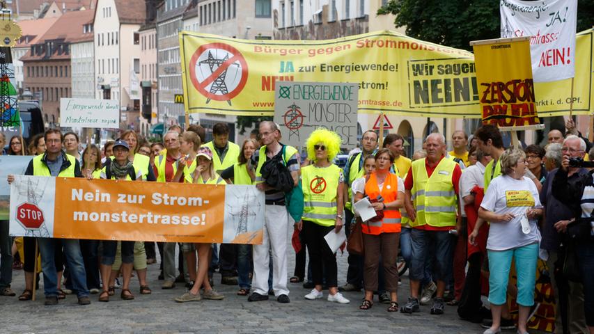 Sigmar Gabriel in Nürnberg: Demo gegen Stromtrasse und EEG-Reform