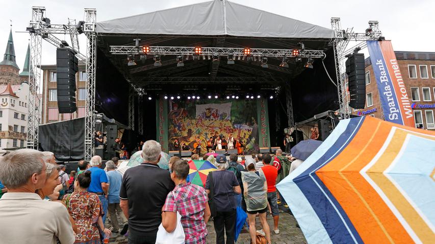 ... auf dem Woodstock-Festival im Schlamm wälzen, ...