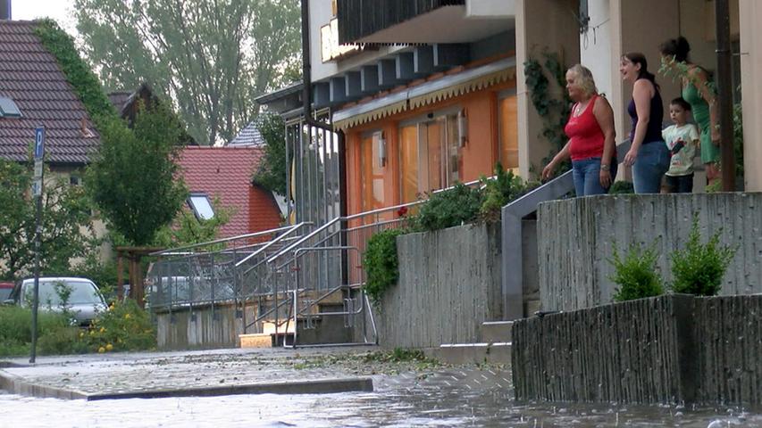 Nach Unwetter: Eine Spur der Verwüstung in Neunkirchen