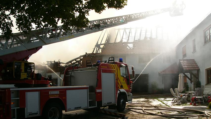 Kälber verbrennen in Schweibach bei Lauterhofen