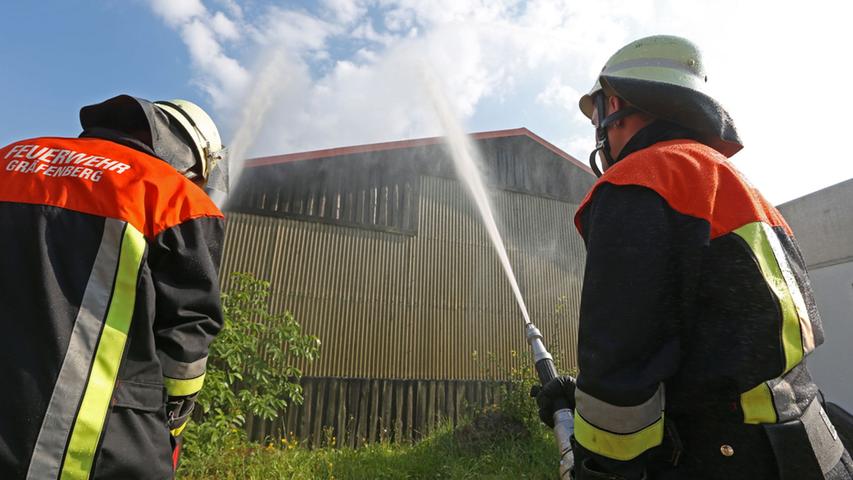 Erst an der Einsatzstelle wurden die 110 Feuerwehrleute darüber in Kenntnis gesetzt, dass es sich nur um eine Übung handelt.