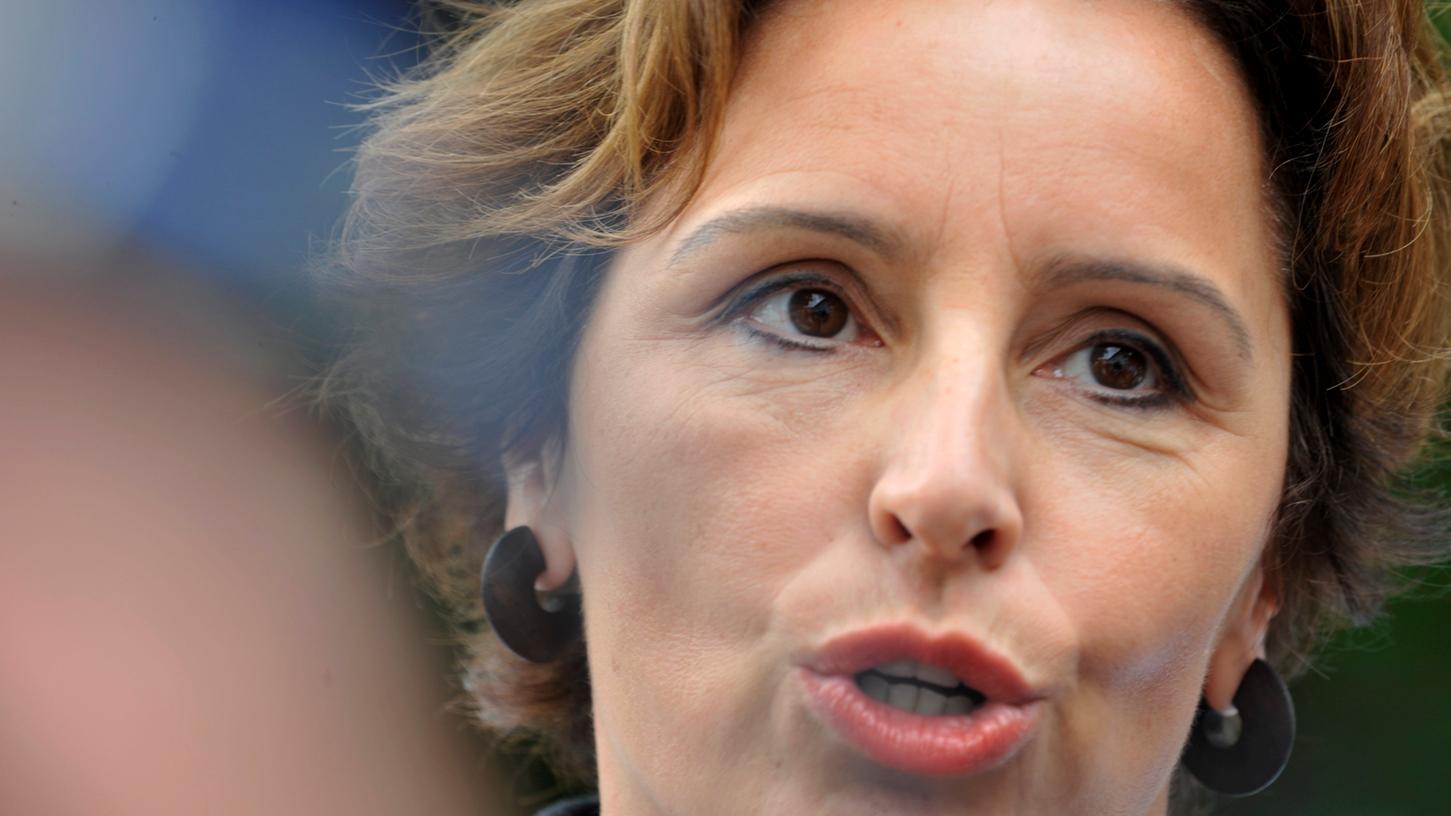 Die Chefin der bayerischen Staatskanzlei, Christine Haderthauer, darf aufatmen: Das Verfahren gegen sie wurde eingestellt.