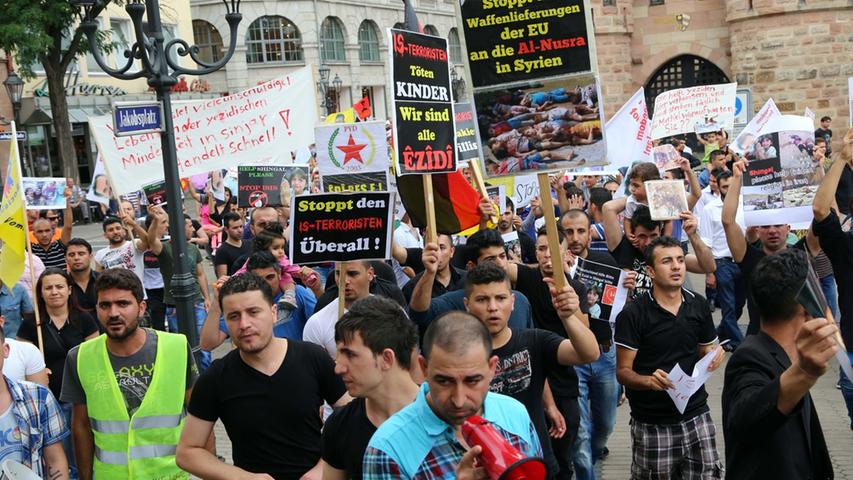 "Wir wollen leben": Demonstration in Nürnberg gegen den IS