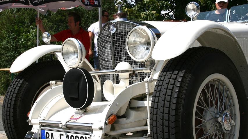 Der "Weiße Elefant", ein Mercedes SSK, von Peter Friedrich aus dem Jahr 1929 ist offiziell ein Nachbau.