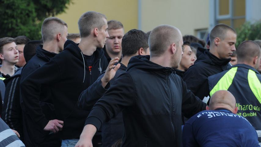 Frankenderby in Fürth: Club-Fans ziehen durch die Nachbarstadt