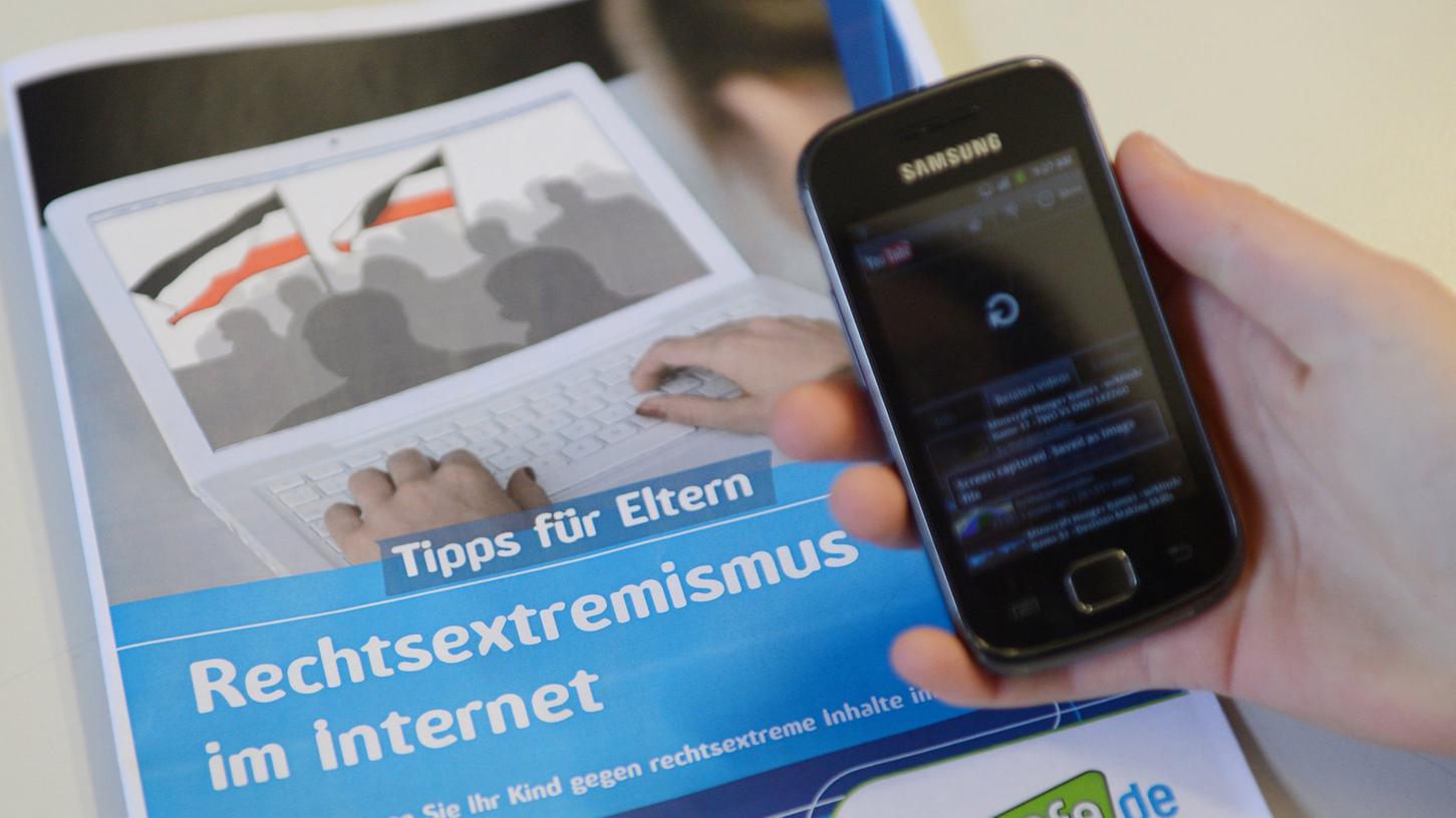 Rechtsextreme verbreiten Propaganda gezielt im Netz Nordbayern