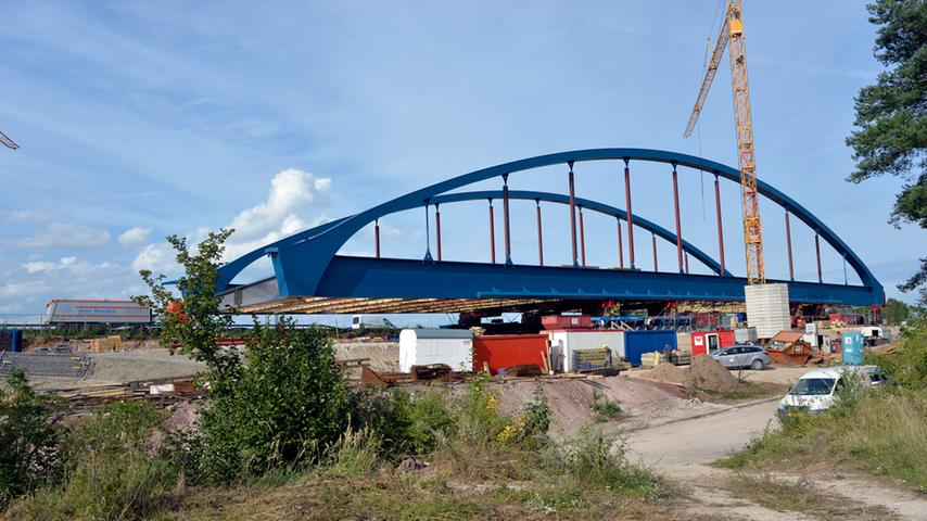 Brücke über Main-Donau-Kanal: Vorbereitungen laufen
